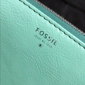 Mint Fossil Sydney Zip Clutch Wallet - New